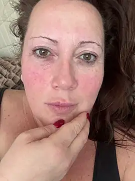 xsexycurvymilf online show from 03-18-25, 06:57