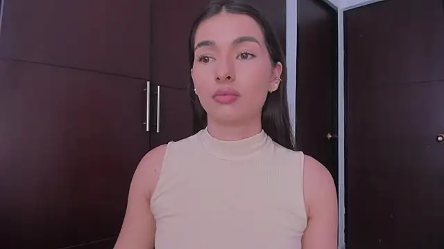 Coralinee 01 online show from 01-12-25, 08:36