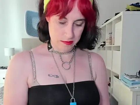 Snapshot of emmita69_ chatting on 05-22-26, 06:02 emmita69 online show from 05-22-26, 06:02