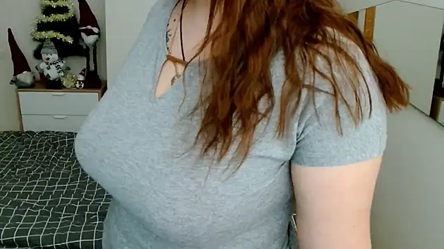 Snapshot of leila_beayte_ chatting on 01-16-25, 11:04 leila beayte online show from 01-16-25, 11:04