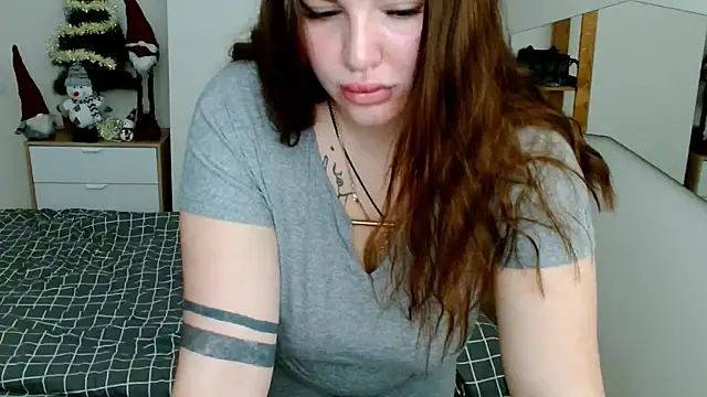 Snapshot of leila_beayte_ chatting on 01-17-25, 06:23 leila beayte online show from 01-17-25, 06:23
