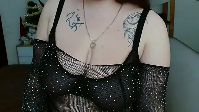 Snapshot of leila_beayte_ chatting on 02-18-25, 11:33 leila beayte online show from 02-18-25, 11:33