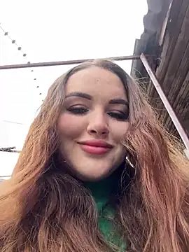 Snapshot of leila_beayte_ chatting on 03-16-25, 09:49 leila beayte online show from 03-16-25, 09:49