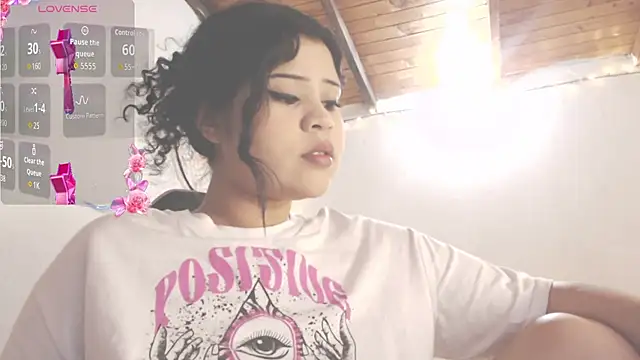 Snapshot of Amara18_ chatting on 02-07-26, 11:41 Amara18 online show from 02-07-26, 11:41