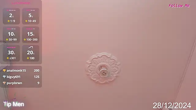 Karoline Marin online show from 12-28-24, 05:46