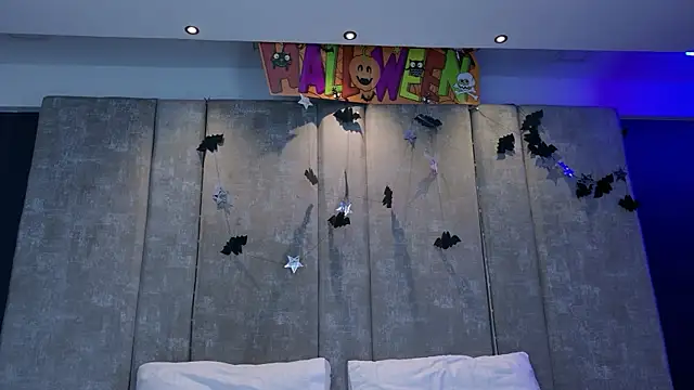 Amareto  online show from 10-25-25, 10:45