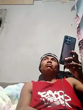 Snapshot of Moreno1813 chatting on 02-07-25, 05:31 Moreno1813 online show from 02-07-25, 05:31