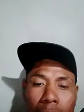 Snapshot of Moreno1813 chatting on 02-17-25, 06:53 Moreno1813 online show from 02-17-25, 06:53