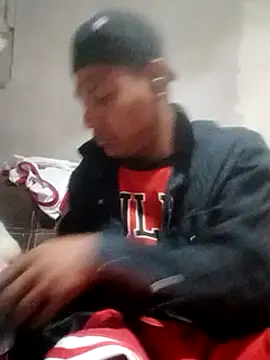 Snapshot of Moreno1813 chatting on 03-03-25, 12:48 Moreno1813 online show from 03-03-25, 12:48