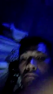 Snapshot of Moreno1813 chatting on 10-11-25, 04:55 Moreno1813 online show from 10-11-25, 04:55