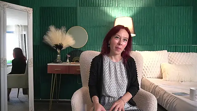 HaileyMoonn online show from 08-01-26, 03:17
