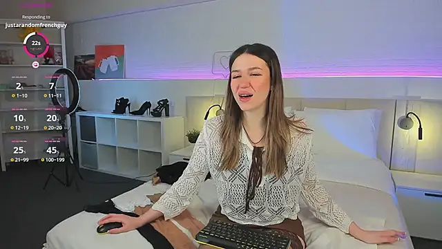 Snapshot of BelovedRuby chatting on 01-20-25, 03:04 BelovedRuby online show from 01-20-25, 03:04