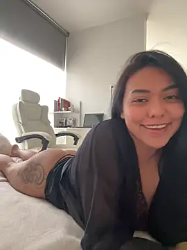 PetitLumiere online show from 02-14-25, 06:51