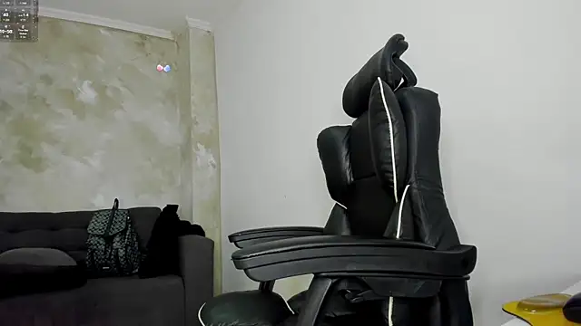 deyy madissonn online show from 04-14-26, 08:37