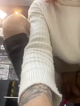 Juliana Saenzz online show from 03-22-25, 03:42