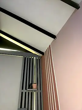 Snapshot of Victoria-And1 chatting on 12-05-24, 01:58 Victoria-And1 online show from 12-05-24, 01:58