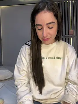 Snapshot of Victoria-And1 chatting on 02-27-25, 03:04 Victoria-And1 online show from 02-27-25, 03:04