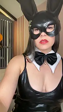 Snapshot of Victoria-And1 chatting on 11-01-25, 01:18 Victoria-And1 online show from 11-01-25, 01:18