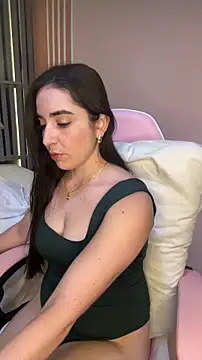 Snapshot of Victoria-And1 chatting on 11-05-25, 01:27 Victoria-And1 online show from 11-05-25, 01:27