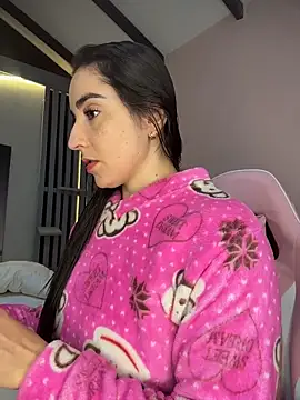 Victoria-And1 online show from 04-22-26, 11:50