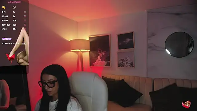 kira moon   online show from 12-05-24, 08:22