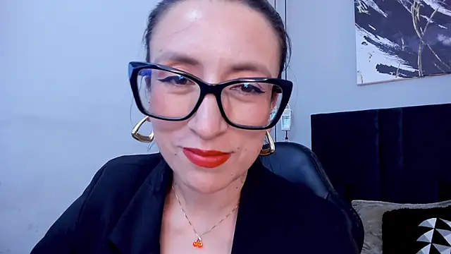 kira moon   online show from 02-13-26, 09:33