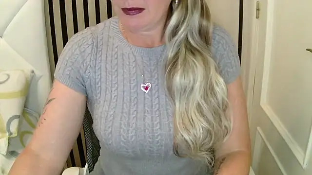 xxNoeliaxx online show from 03-15-26, 08:42