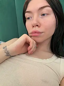 Lisaaa Alisa online show from 03-04-26, 06:41