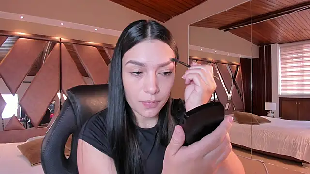 carina rossi online show from 11-20-25, 01:11