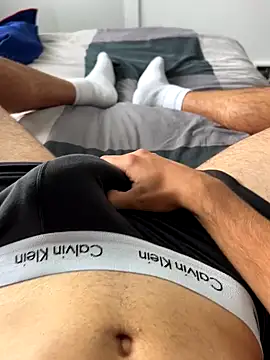 h0rnyguy001 online show from 09-18-25, 11:56