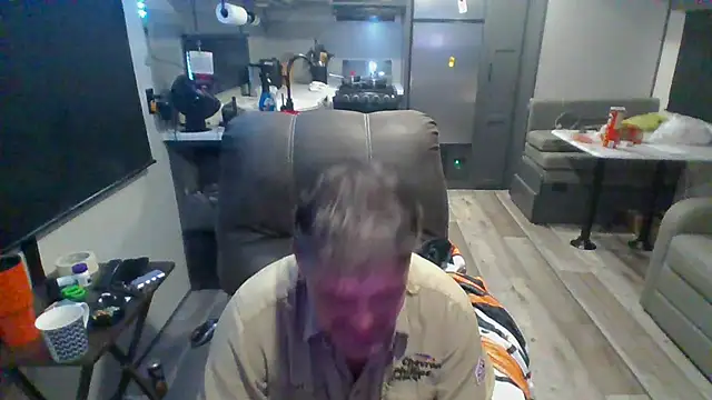 Snapshot of lateniter chatting on 09-09-25, 11:54 lateniter online show from 09-09-25, 11:54