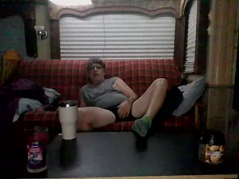 Snapshot of lateniter chatting on 11-10-25, 11:42 lateniter online show from 11-10-25, 11:42