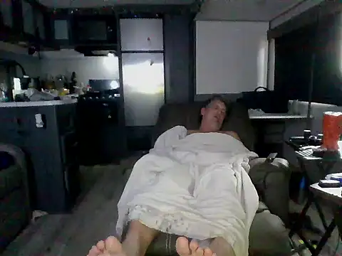 Snapshot of lateniter chatting on 12-13-25, 07:53 lateniter online show from 12-13-25, 07:53