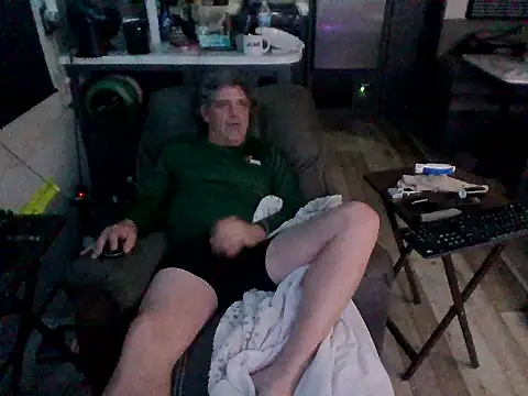 lateniter online show from 03-18-26, 04:15