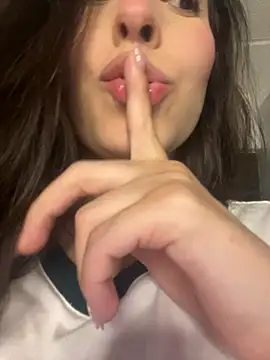 LittleDoll    online show from 11-14-25, 10:40