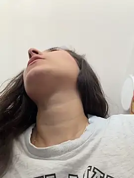 LittleDoll    online show from 02-25-26, 01:43