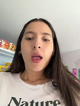 LittleDoll    online show from 07-24-26, 12:25
