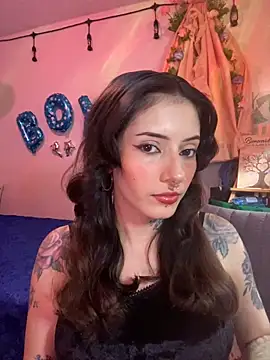 LiliJones  online show from 04-11-26, 07:18