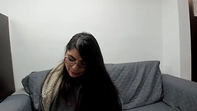 Luna Dumont online show from 10-30-25, 11:11