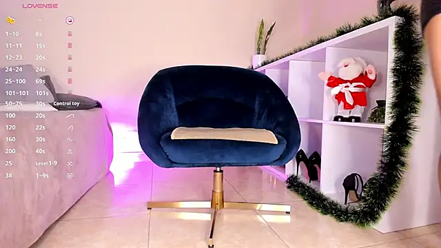 Itzeldreams online show from 12-20-24, 03:53