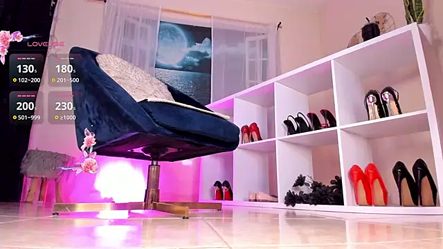 Itzeldreams online show from 12-02-25, 01:39