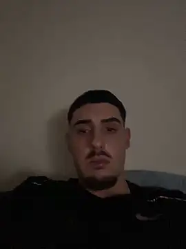 Snapshot of Vale_187 chatting on 03-09-26, 11:42 Vale 187 online show from 03-09-26, 11:42