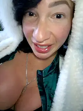 Snapshot of TheGoddessBianca chatting on 02-25-25, 04:00 TheGoddessBianca online show from 02-25-25, 04:00