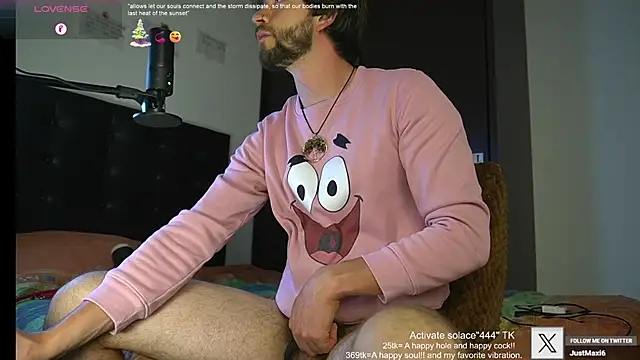 Snapshot of just_maxii chatting on 02-08-25, 10:40 just maxii online show from 02-08-25, 10:40