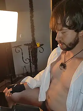 Snapshot of just_maxii chatting on 10-29-25, 11:39 just maxii online show from 10-29-25, 11:39