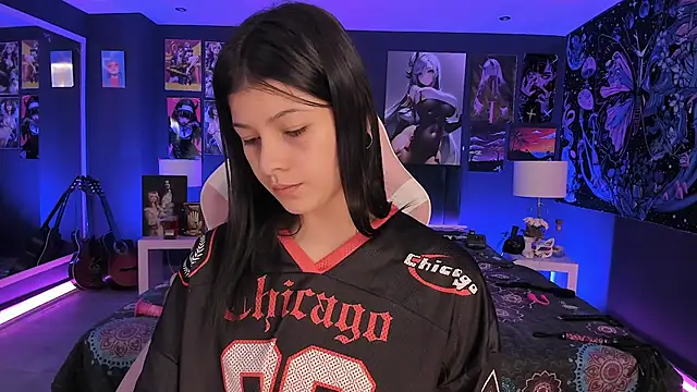 LanaKyutt online show from 09-25-25, 07:17