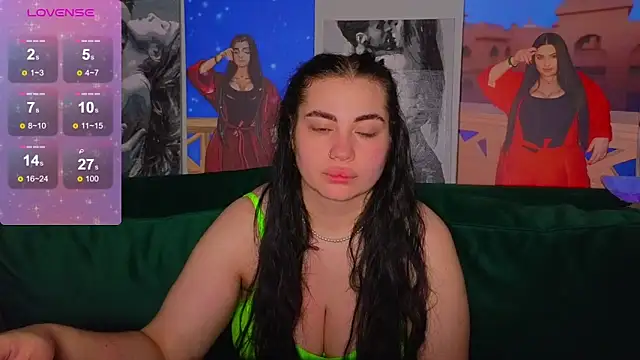 Snapshot of Nikki_Kardashian chatting on 12-05-24, 09:39 Nikki Kardashian online show from 12-05-24, 09:39