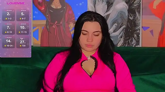 Snapshot of Nikki_Kardashian chatting on 12-21-24, 01:58 Nikki Kardashian online show from 12-21-24, 01:58