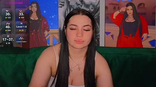 Snapshot of Nikki_Kardashian chatting on 01-08-25, 10:16 Nikki Kardashian online show from 01-08-25, 10:16