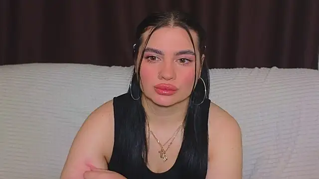 Snapshot of Nikki_Kardashian chatting on 01-29-25, 10:22 Nikki Kardashian online show from 01-29-25, 10:22